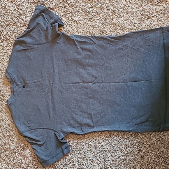 Lululemon Small Short Sleeve - Picture 2 of 4